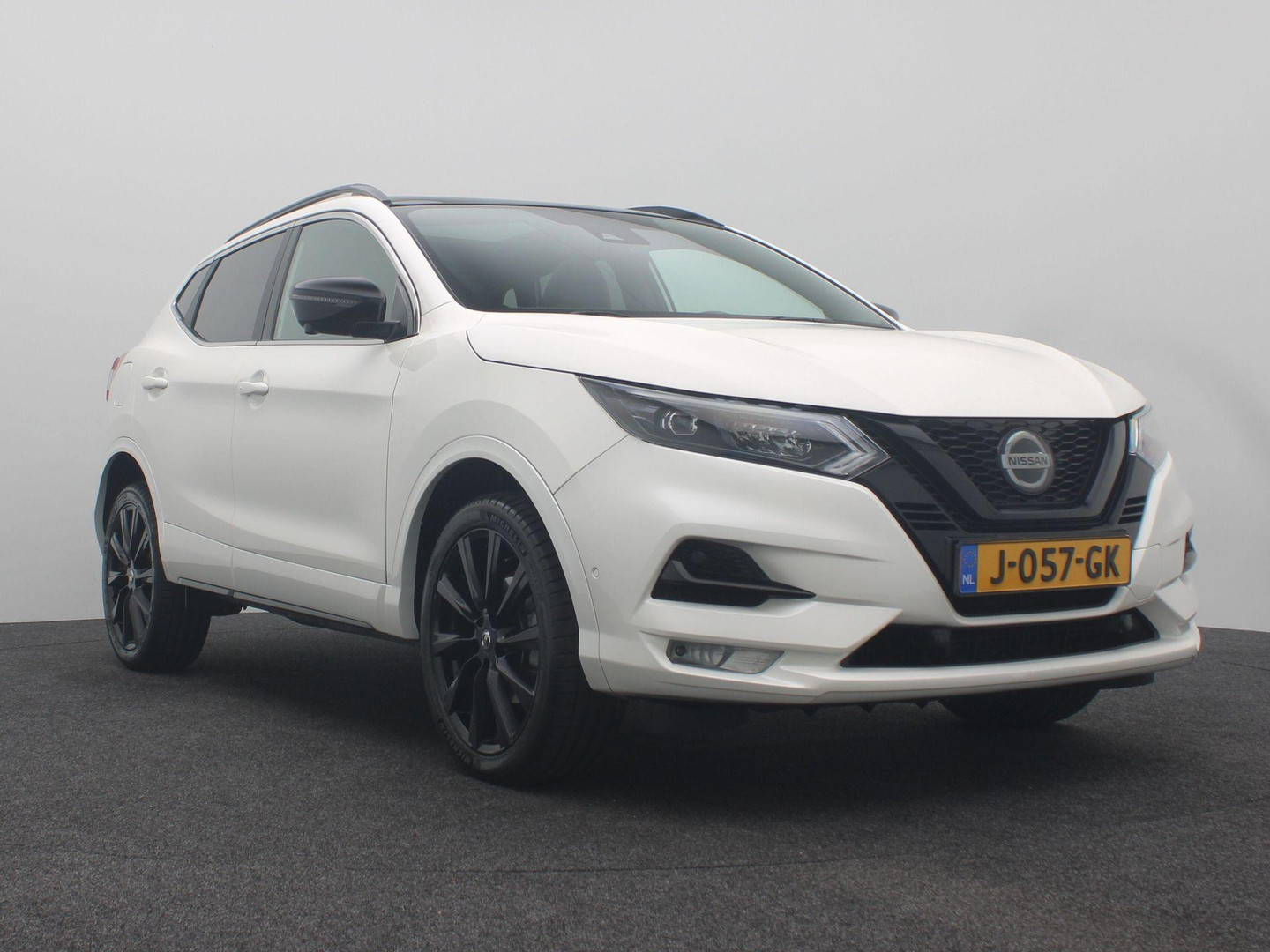 Nissan Nissan