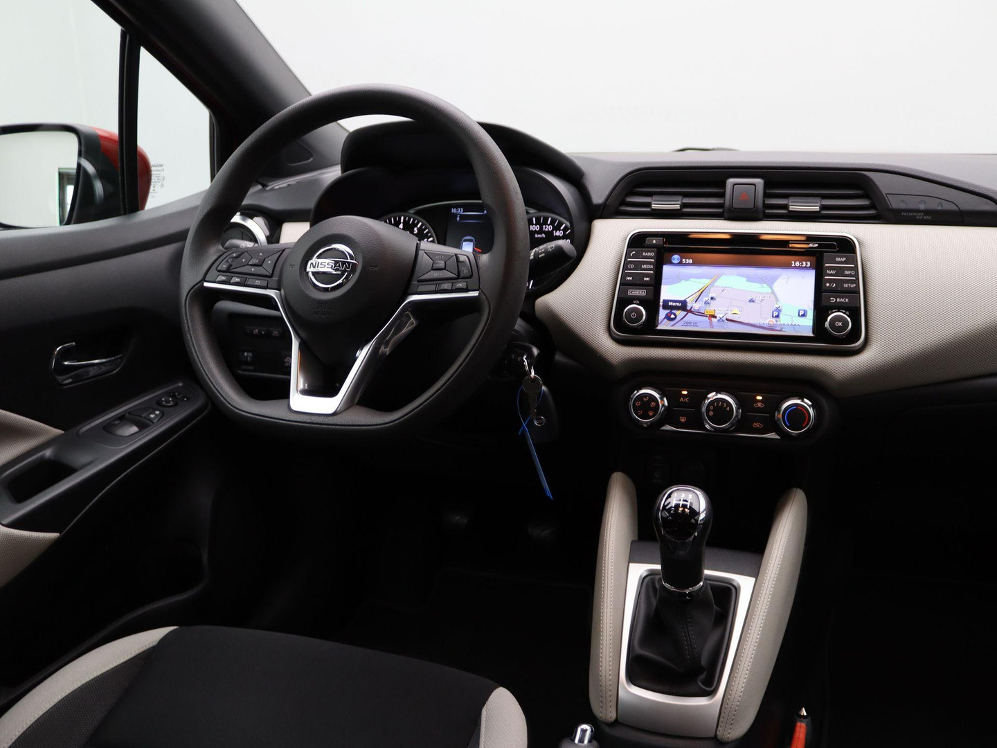 Nissan Nissan