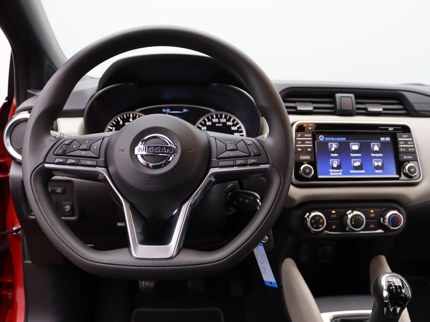 Nissan Nissan