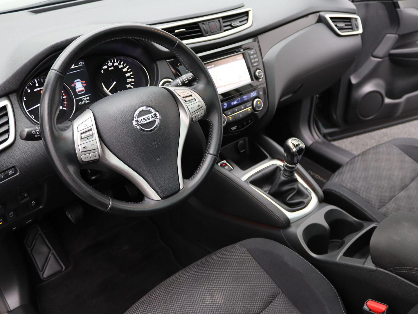 Nissan Nissan