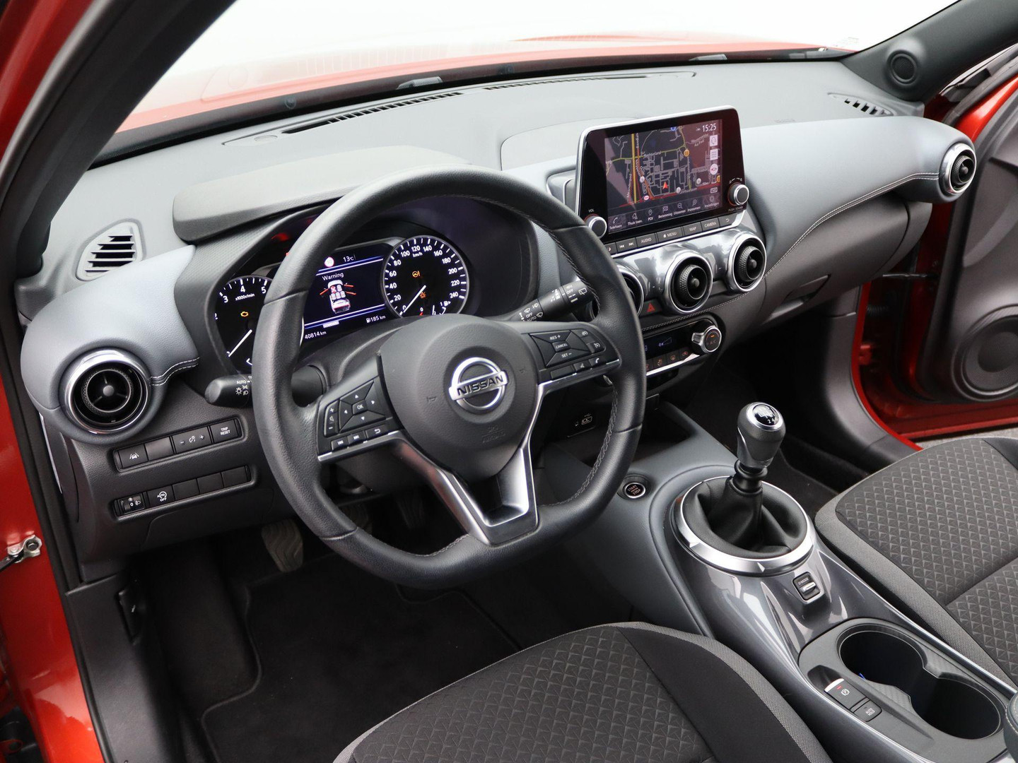 Nissan Nissan