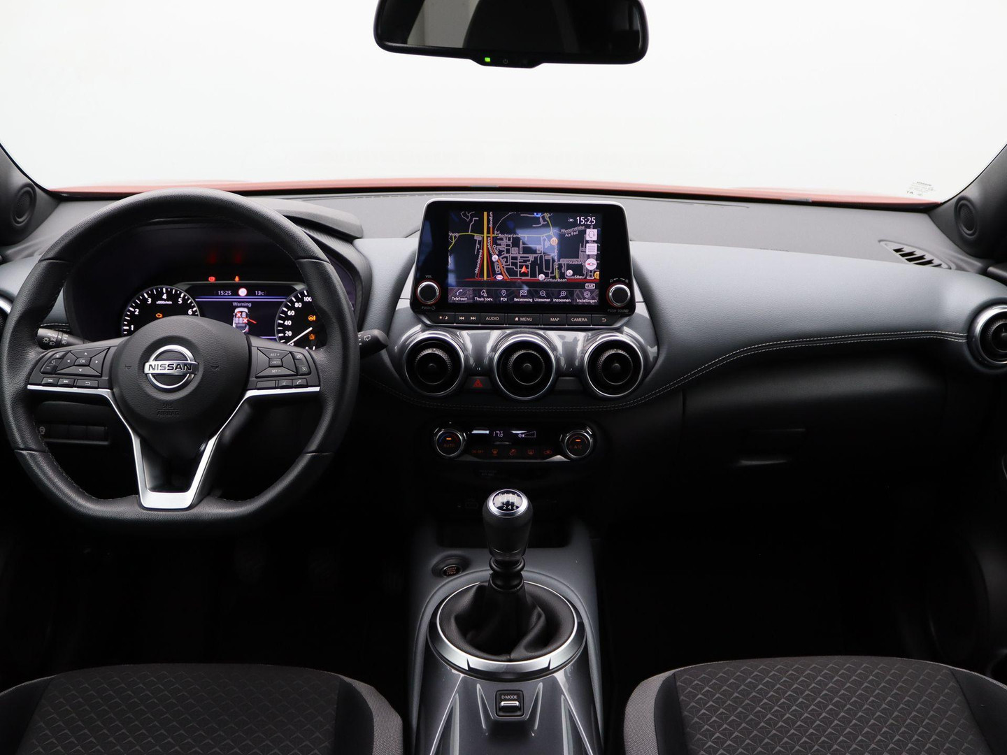 Nissan Nissan