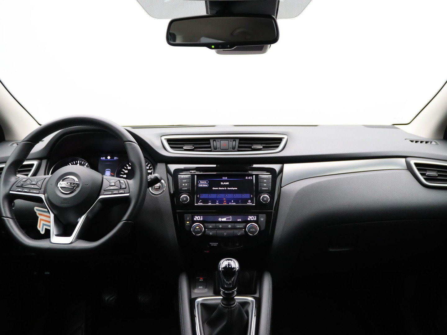 Nissan Nissan