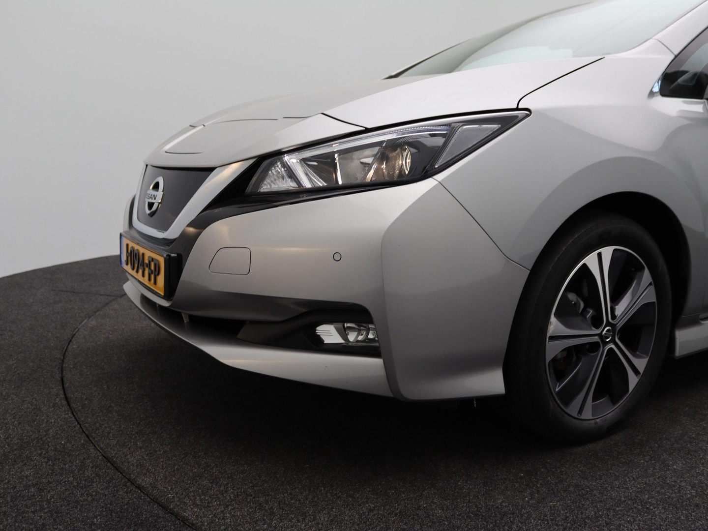 Nissan Nissan