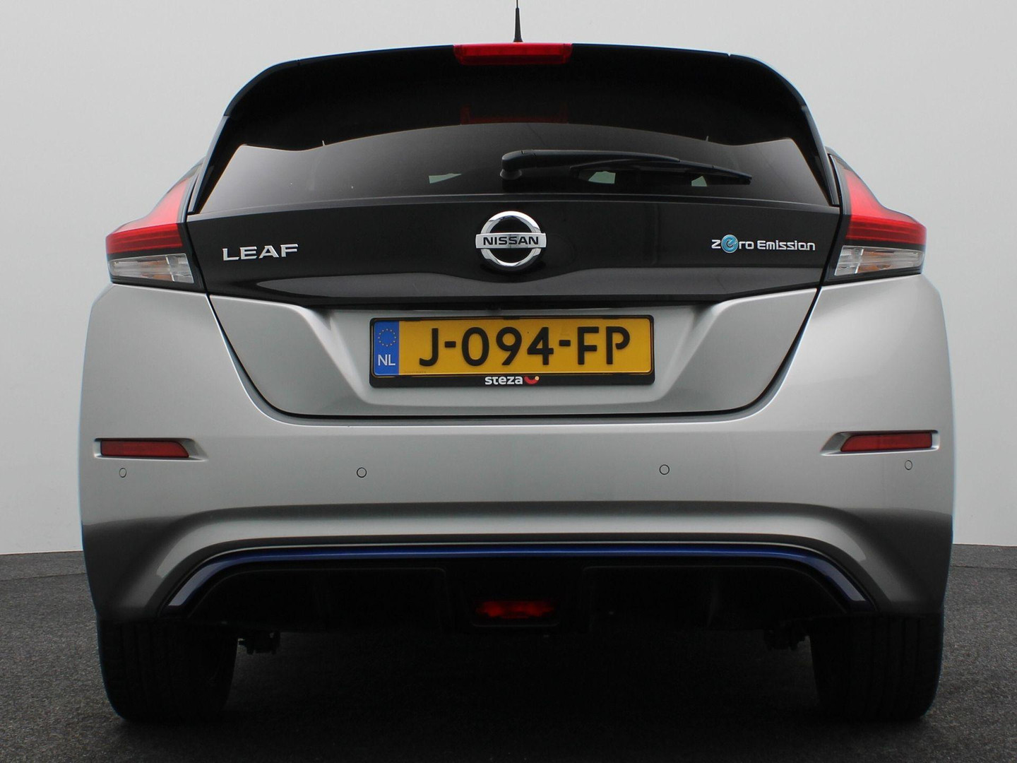 Nissan Nissan