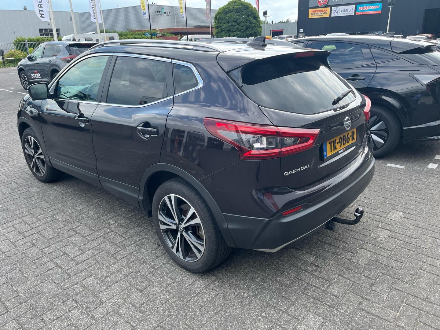 Nissan Nissan