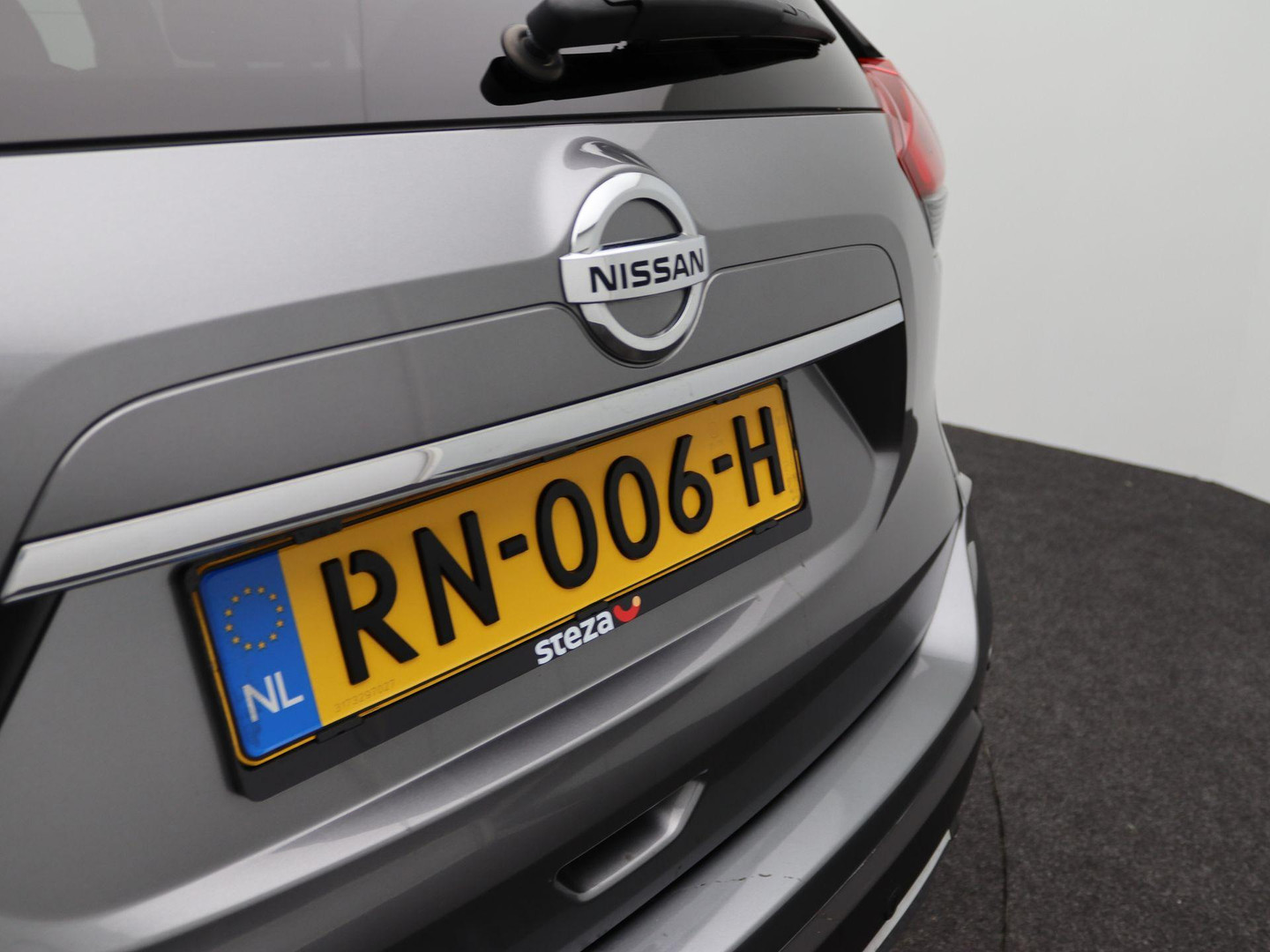 Nissan Nissan