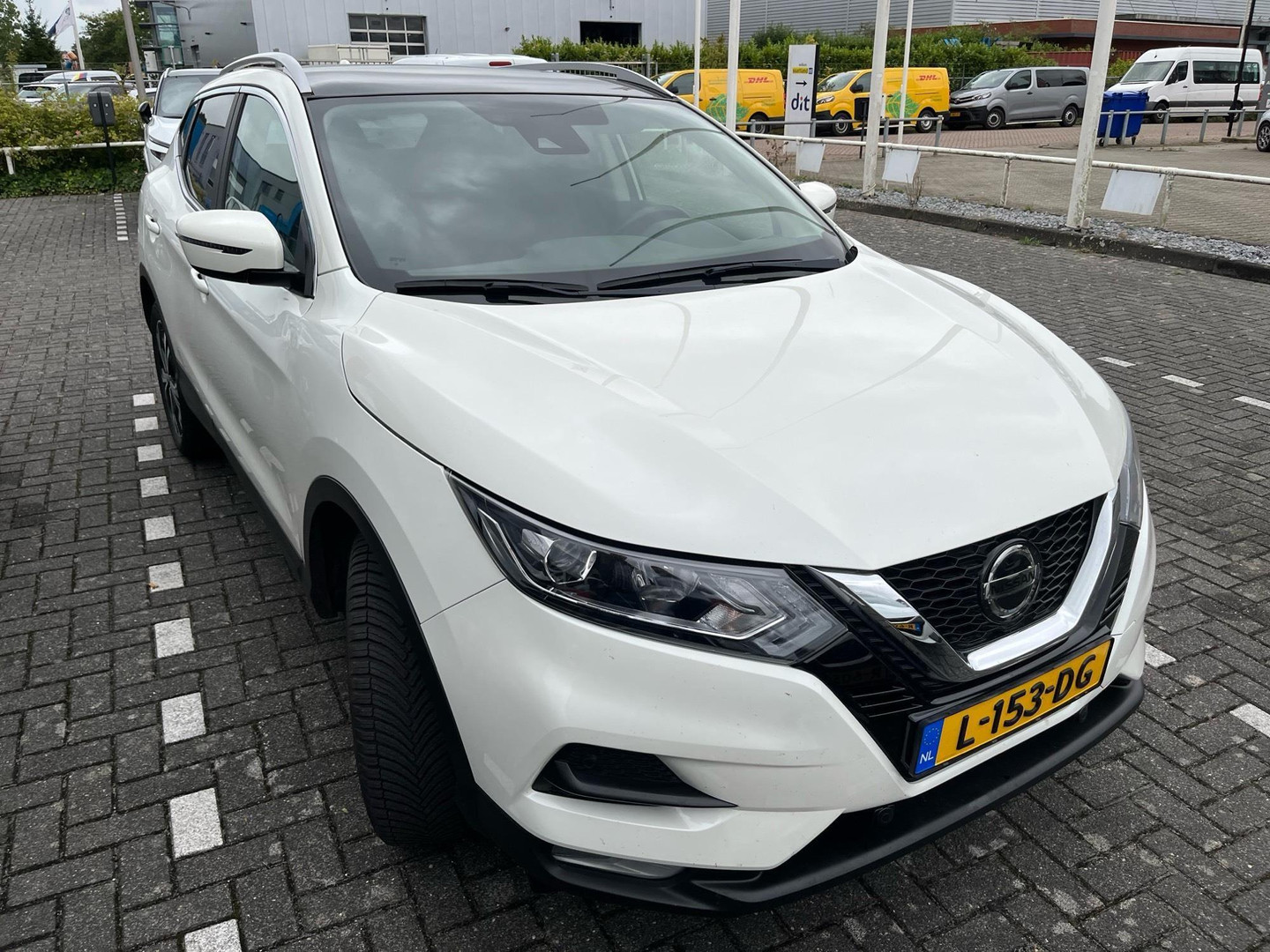 Nissan Nissan