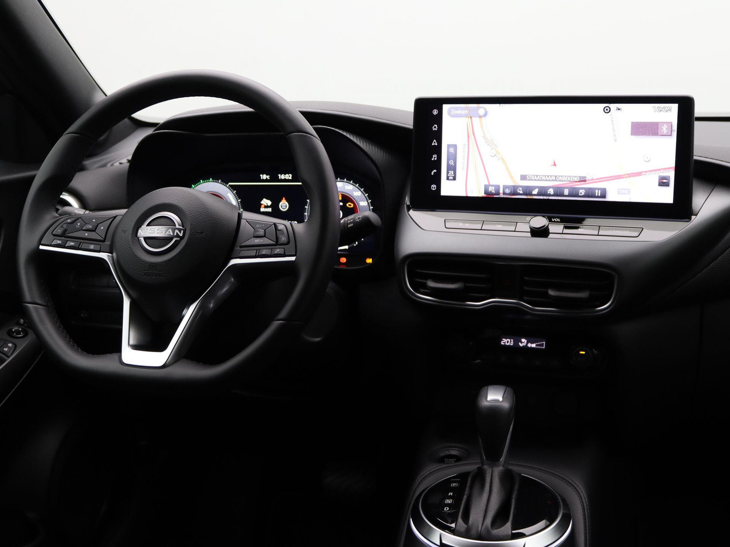 Nissan Nissan