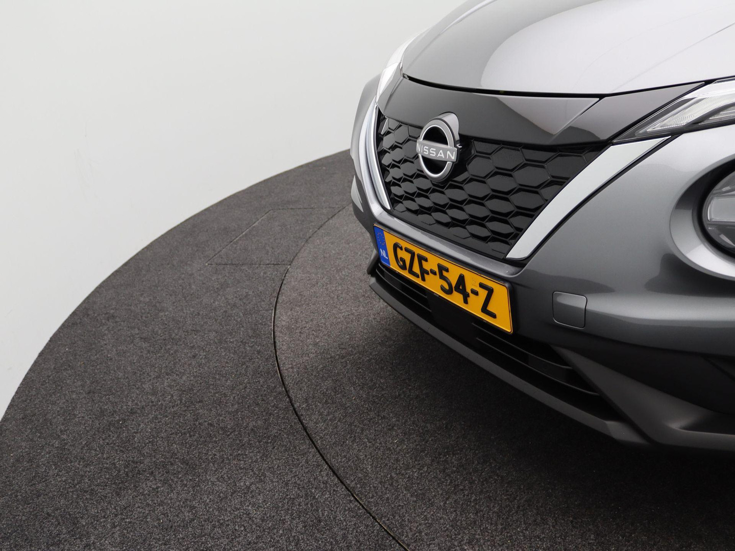 Nissan Nissan