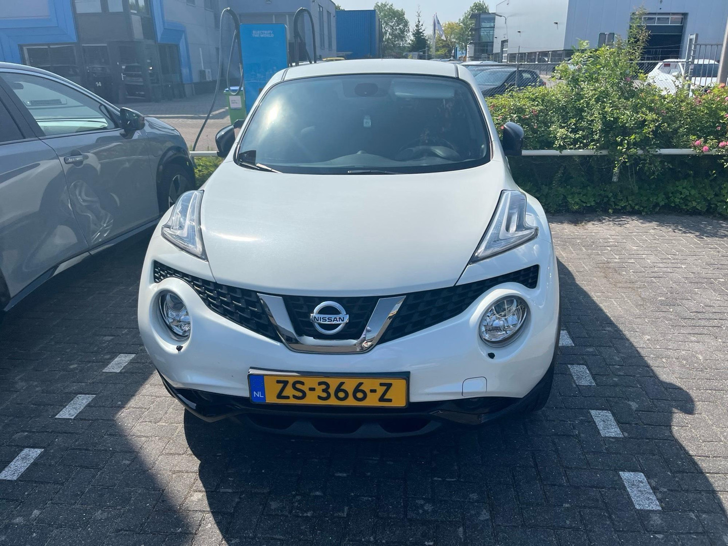 Nissan Nissan