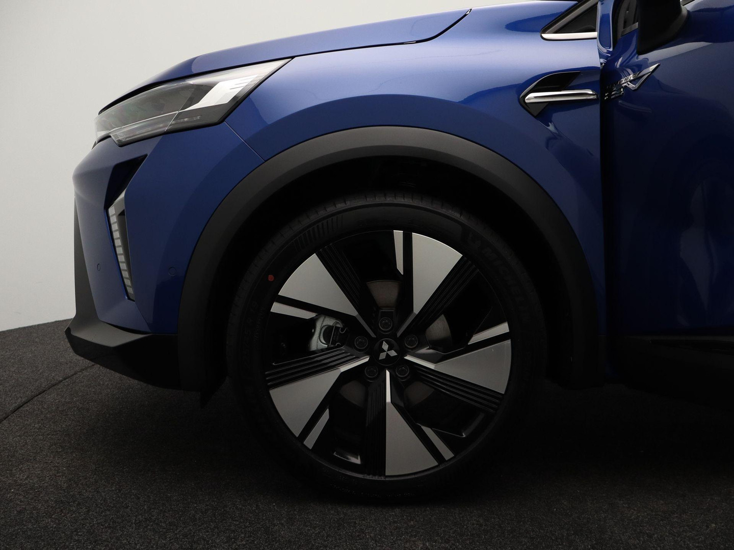 Mitsubishi Mitsubishi