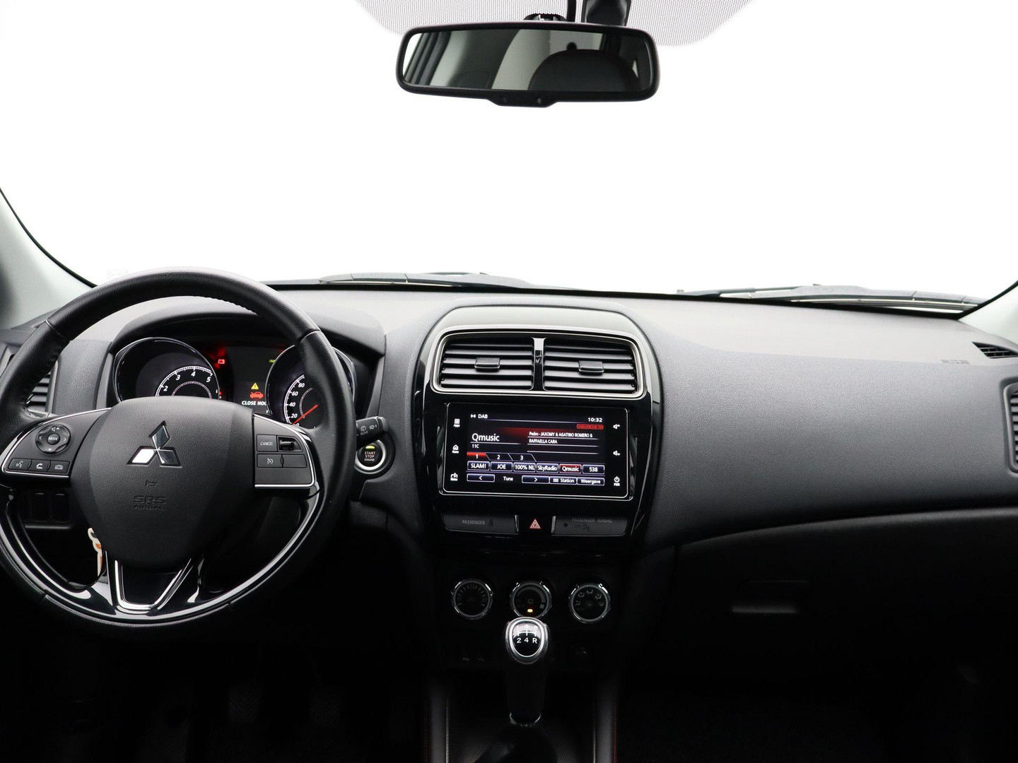 Mitsubishi Mitsubishi