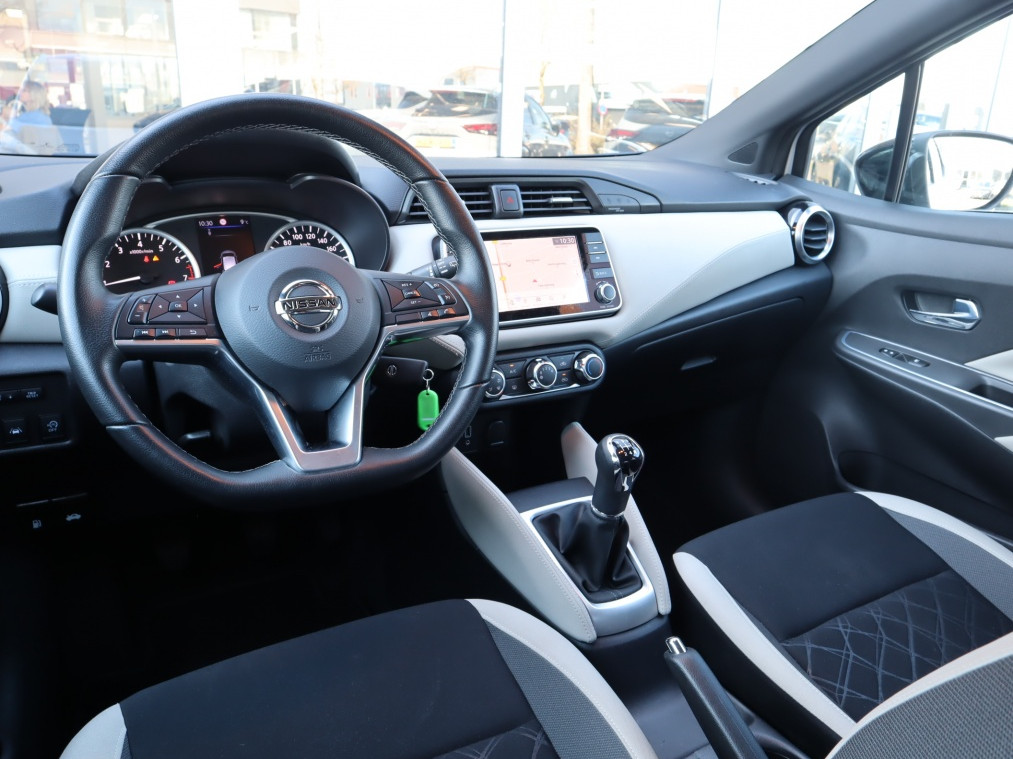 Nissan Nissan