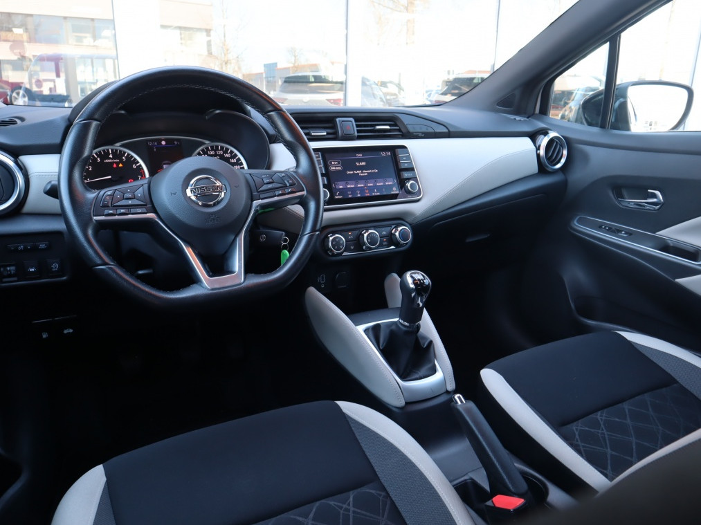 Nissan Nissan