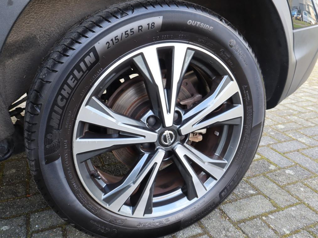 Nissan Nissan