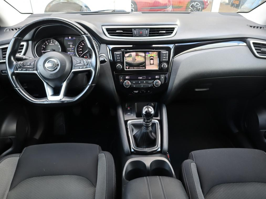 Nissan Nissan