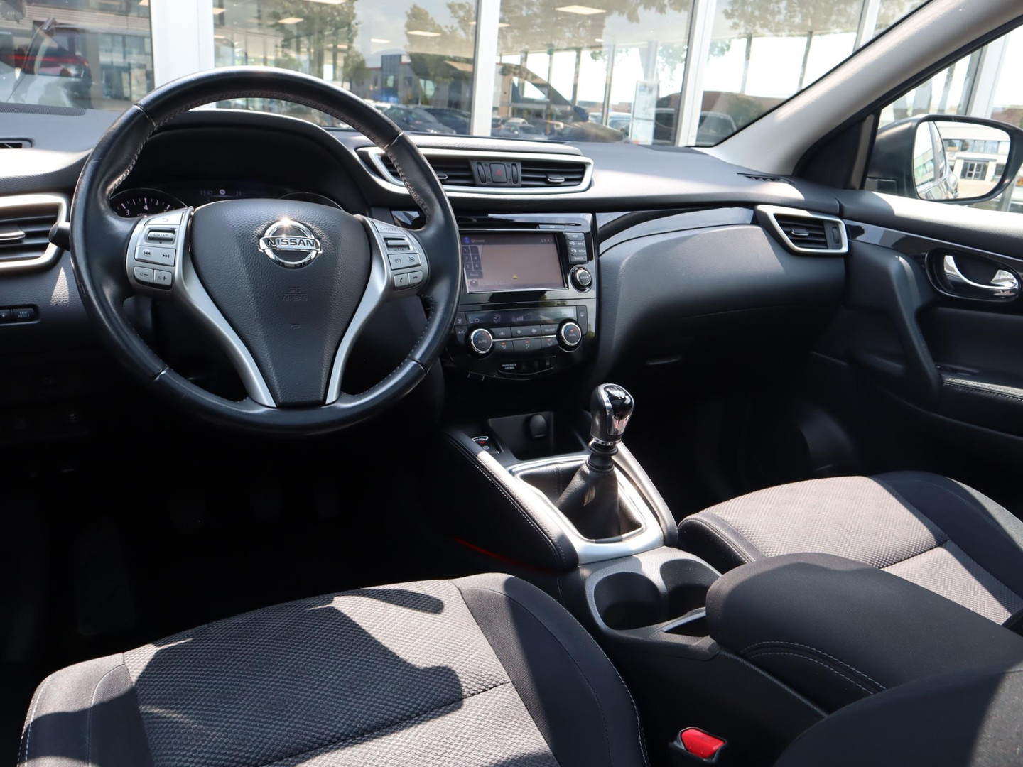 Nissan Nissan