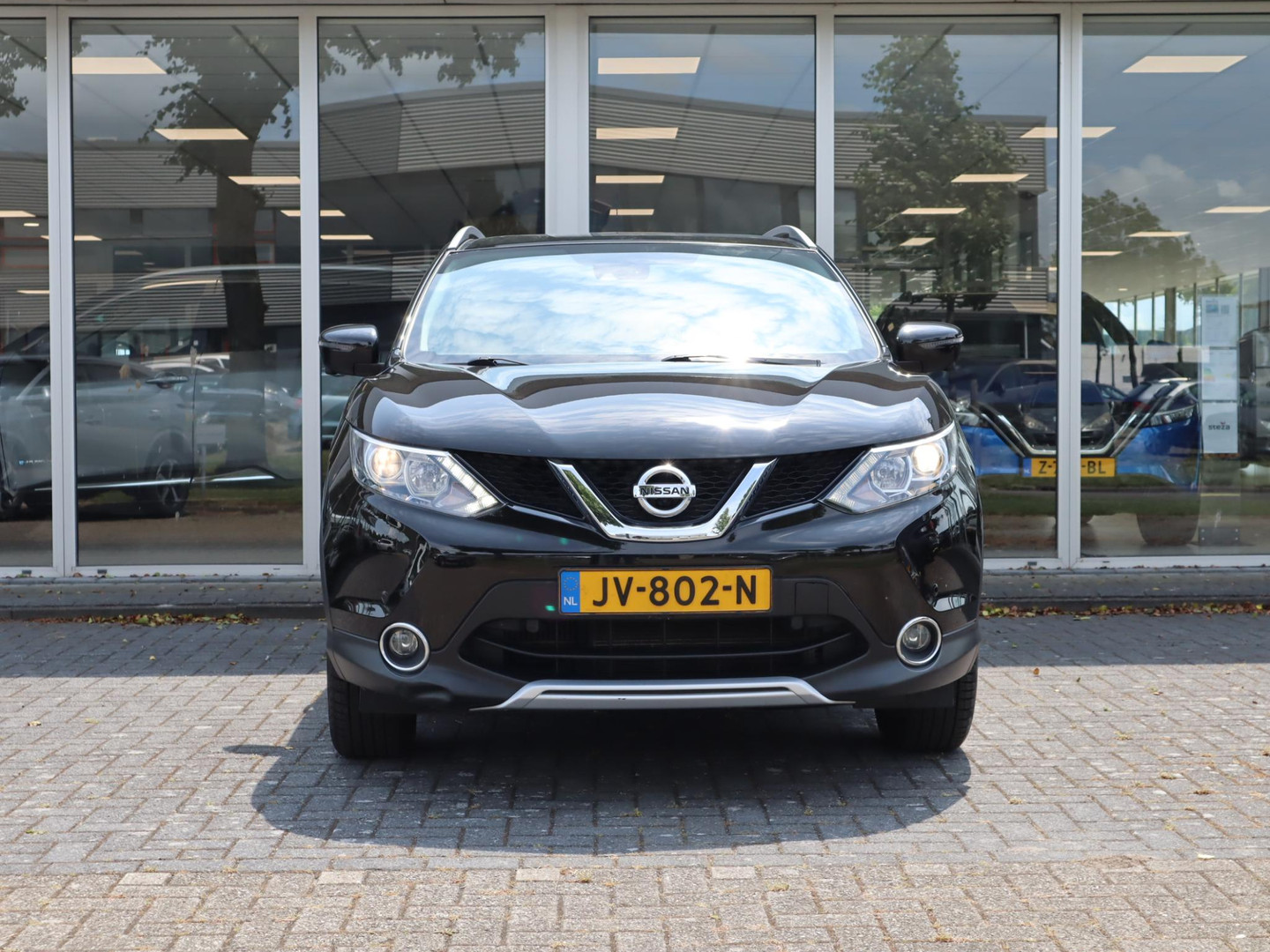Nissan Nissan