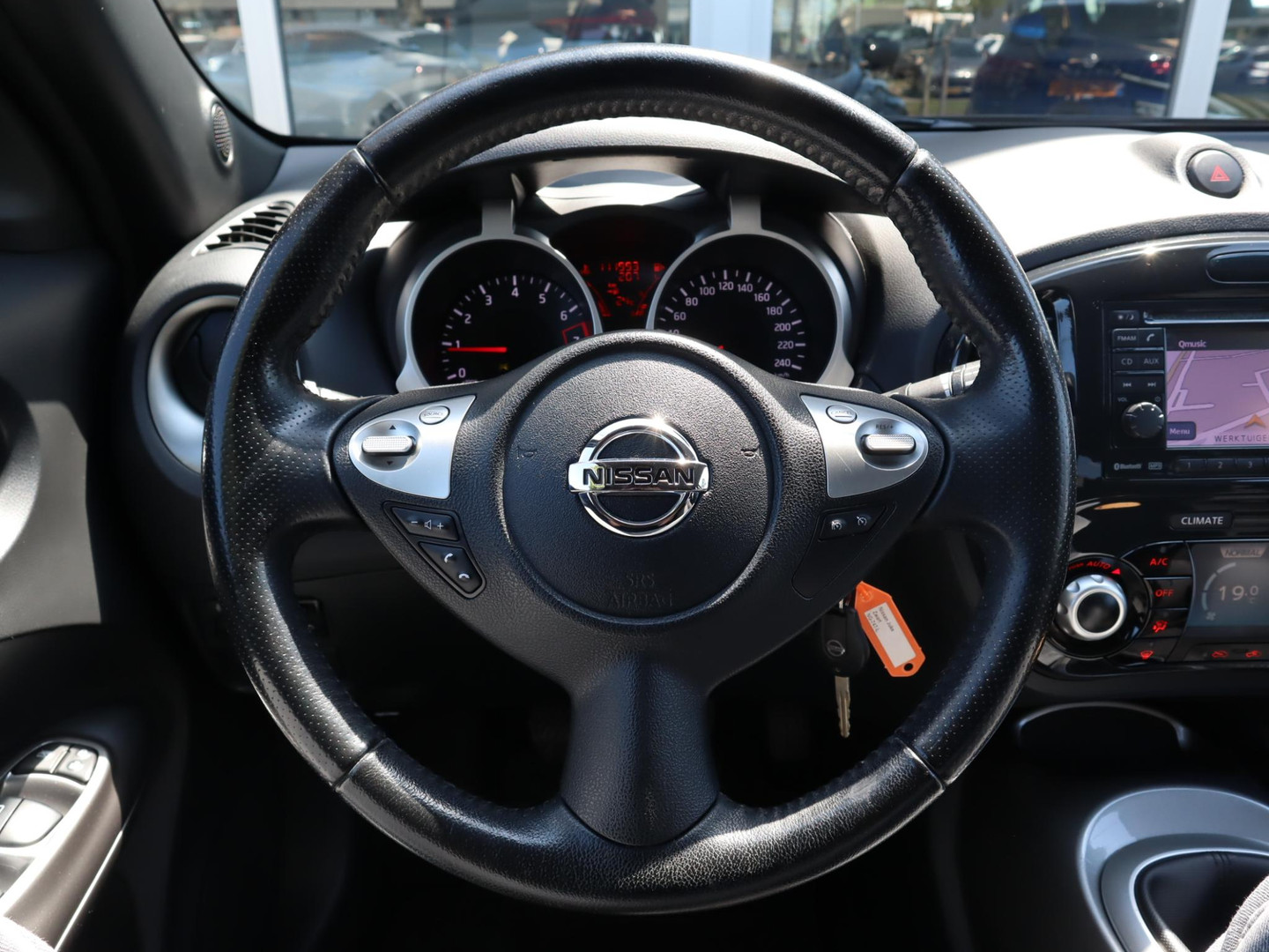 Nissan Nissan