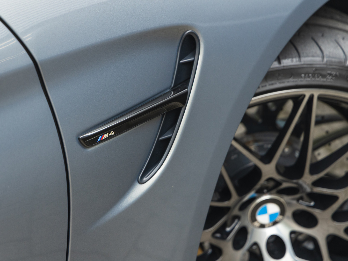 BMW BMW