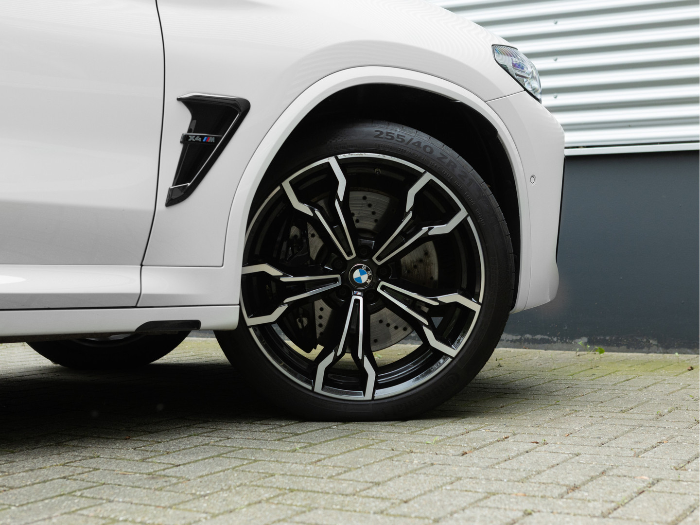 BMW BMW