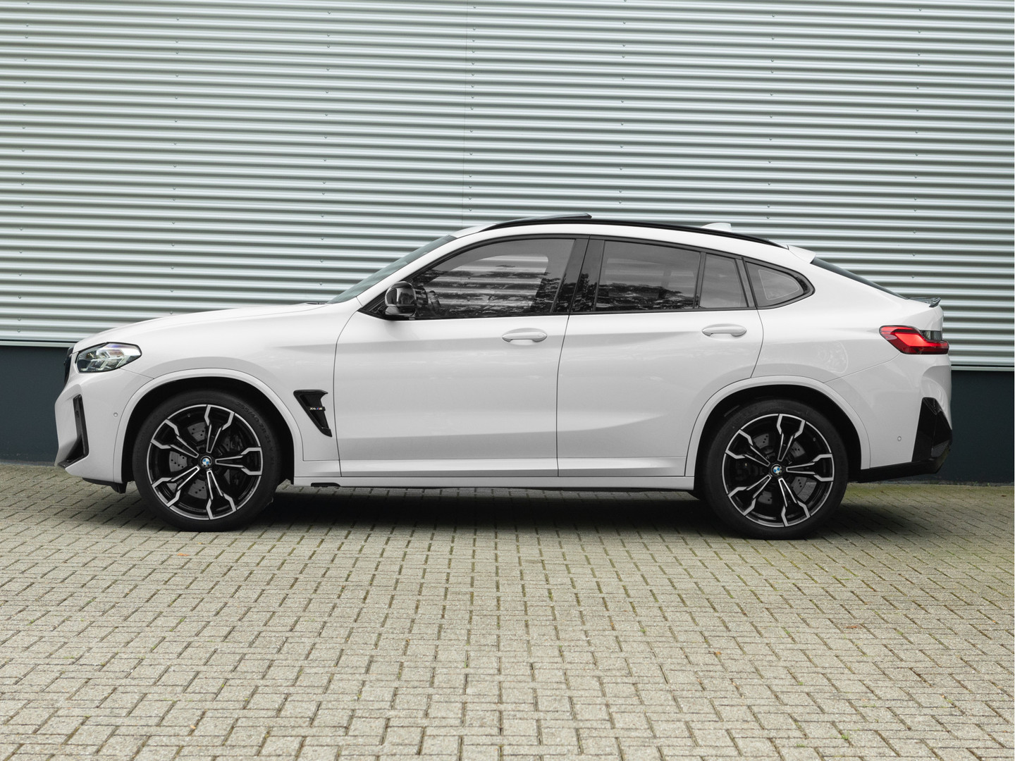BMW BMW