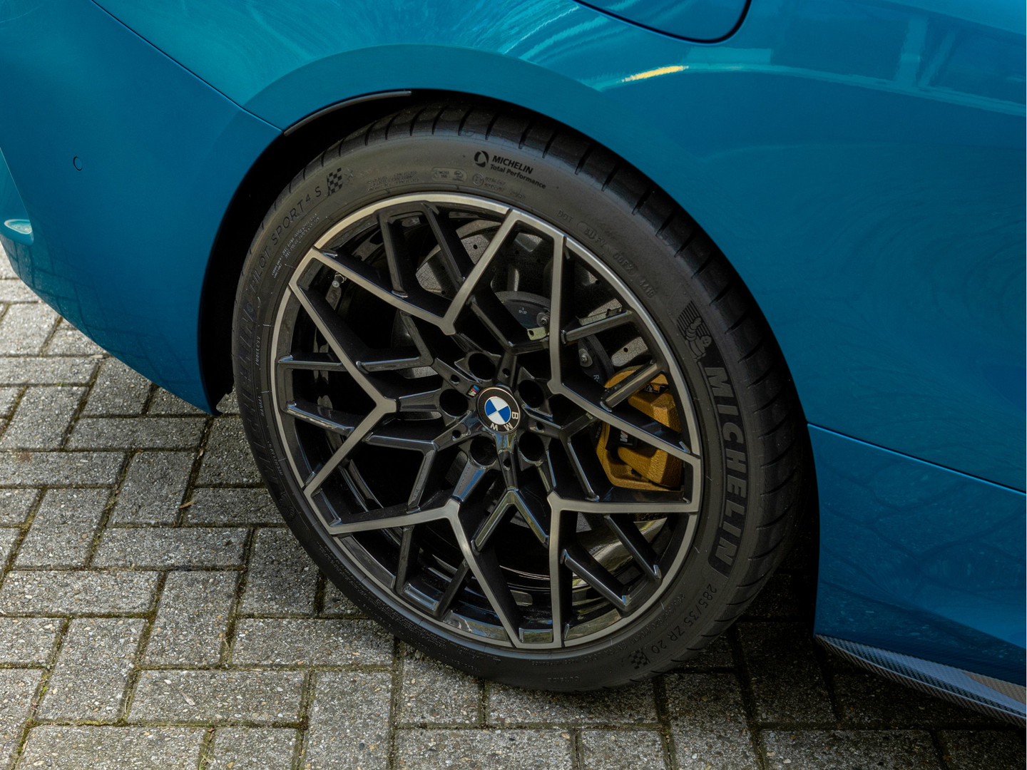 BMW BMW