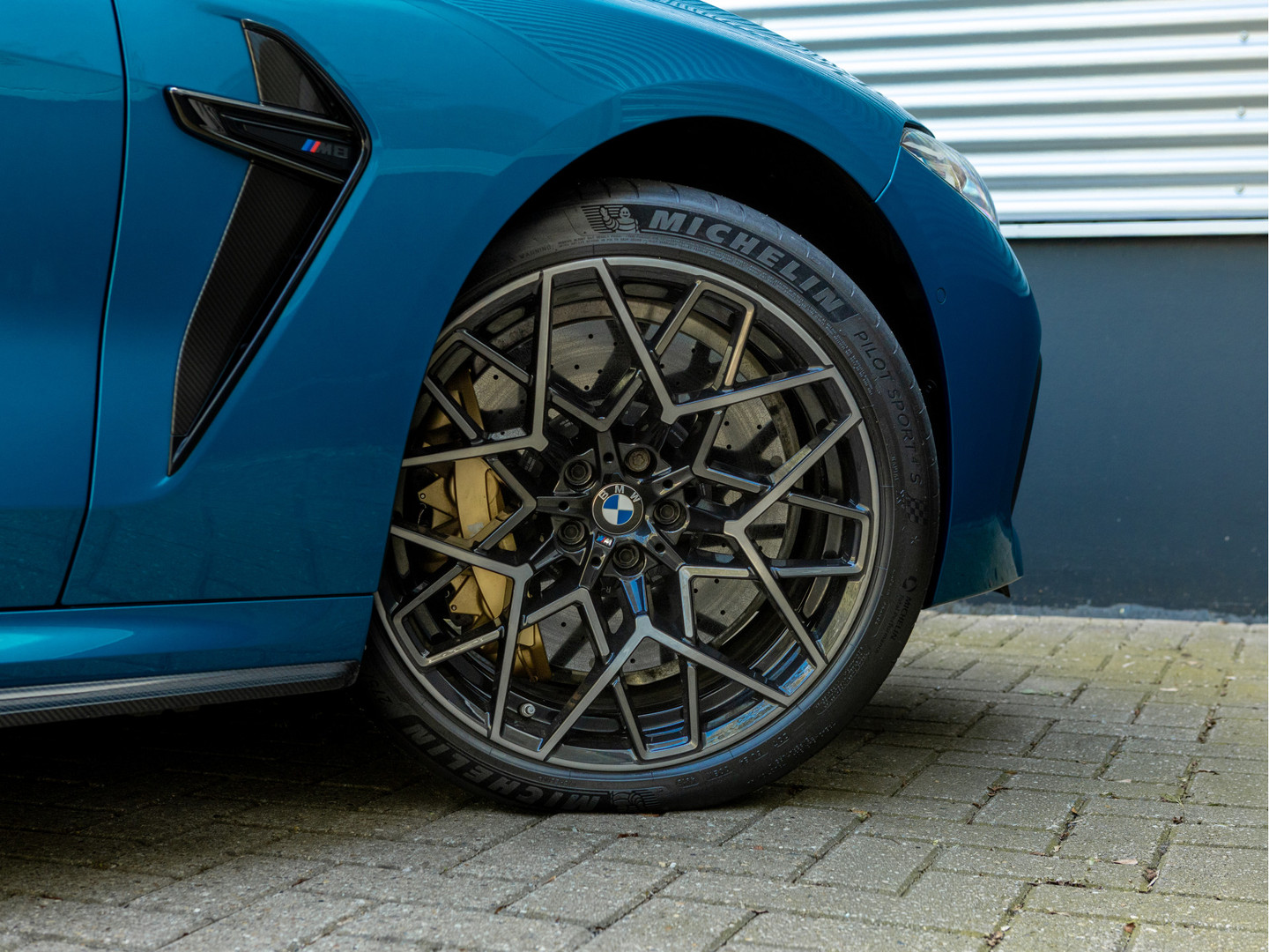 BMW BMW