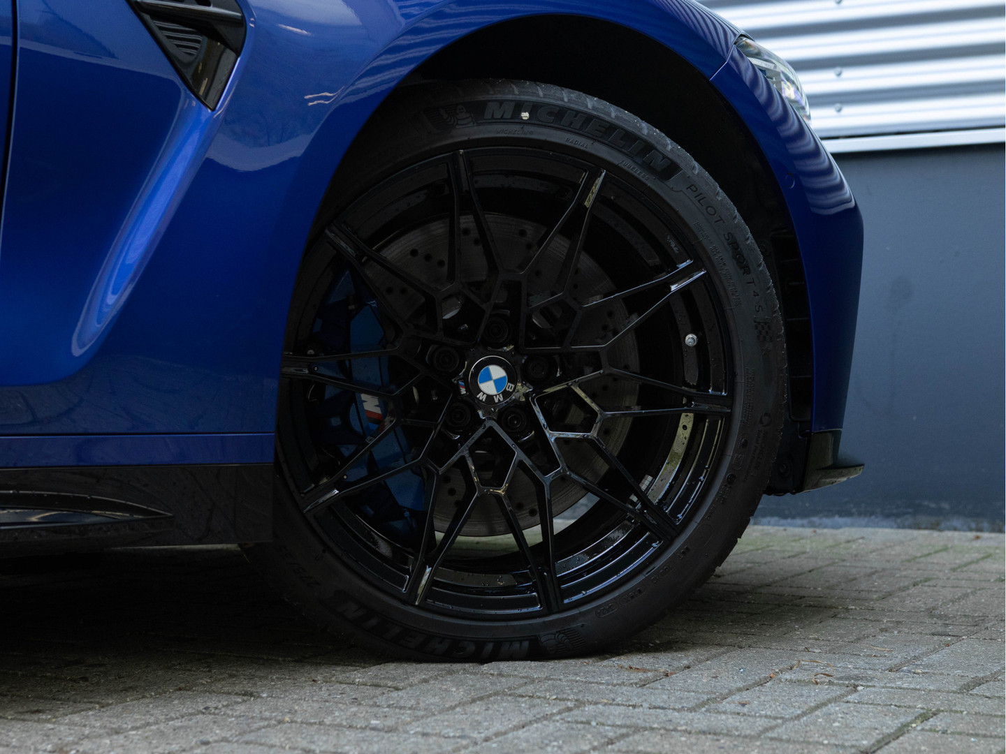 BMW BMW
