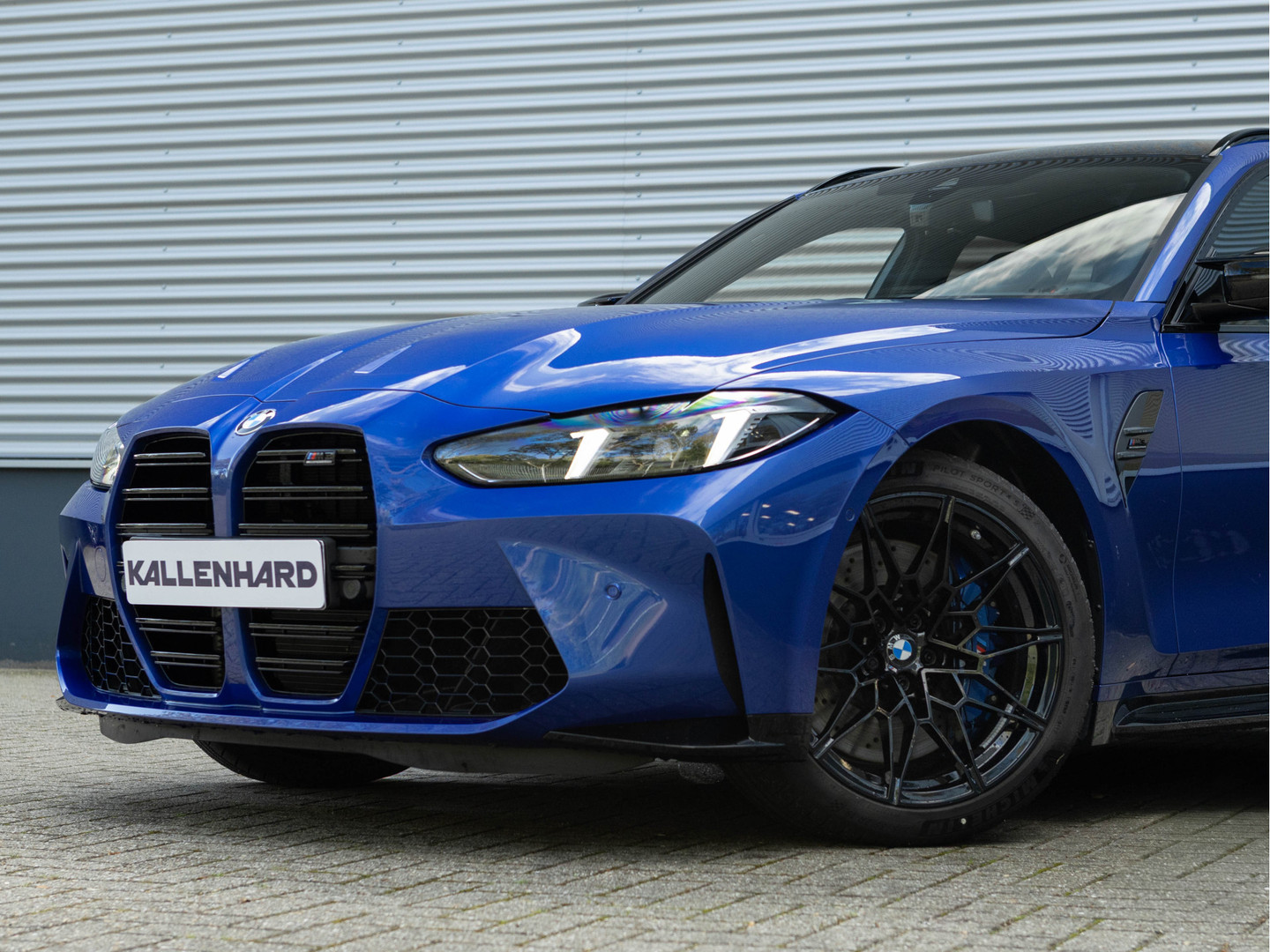 BMW BMW