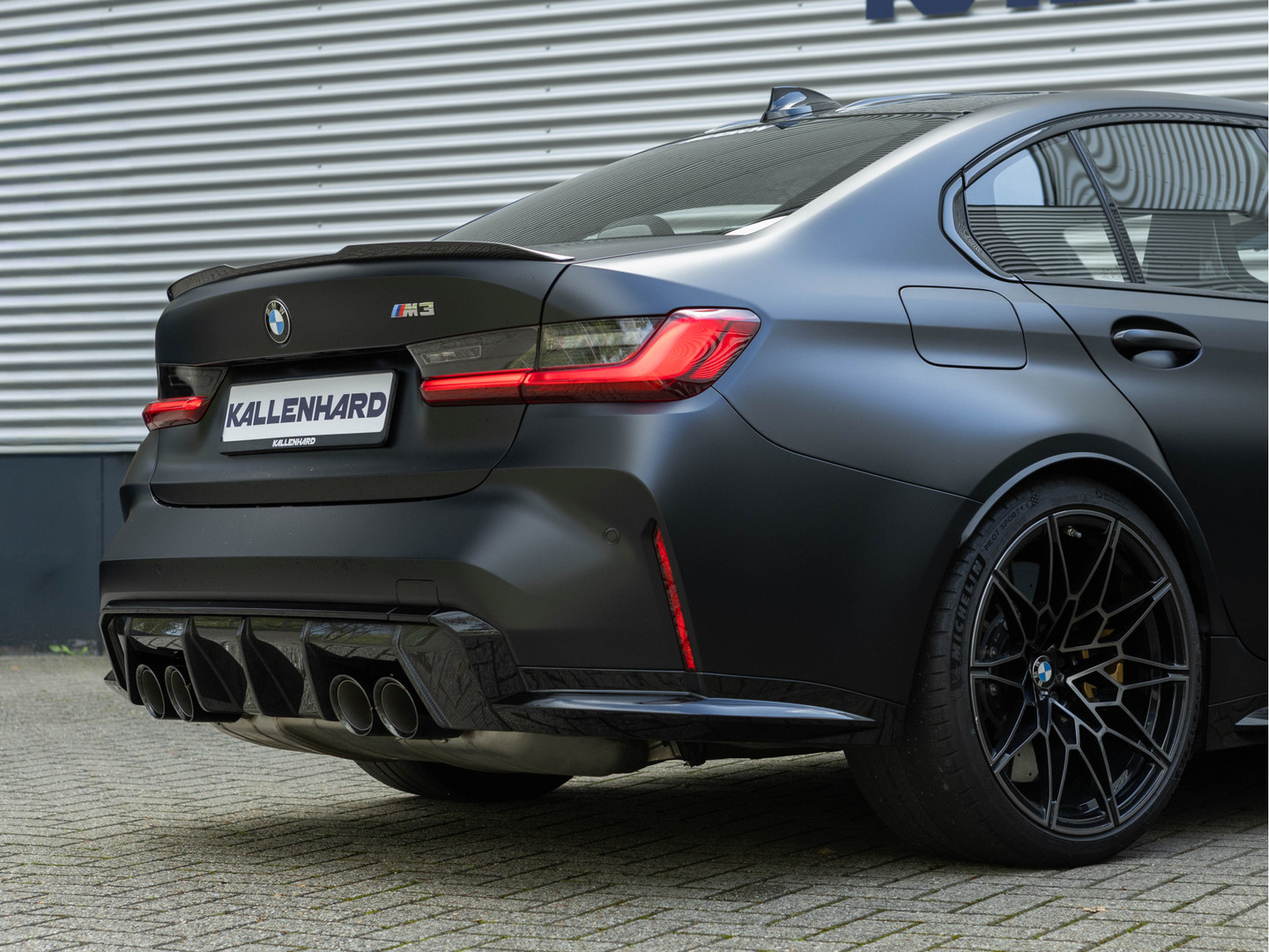 BMW BMW
