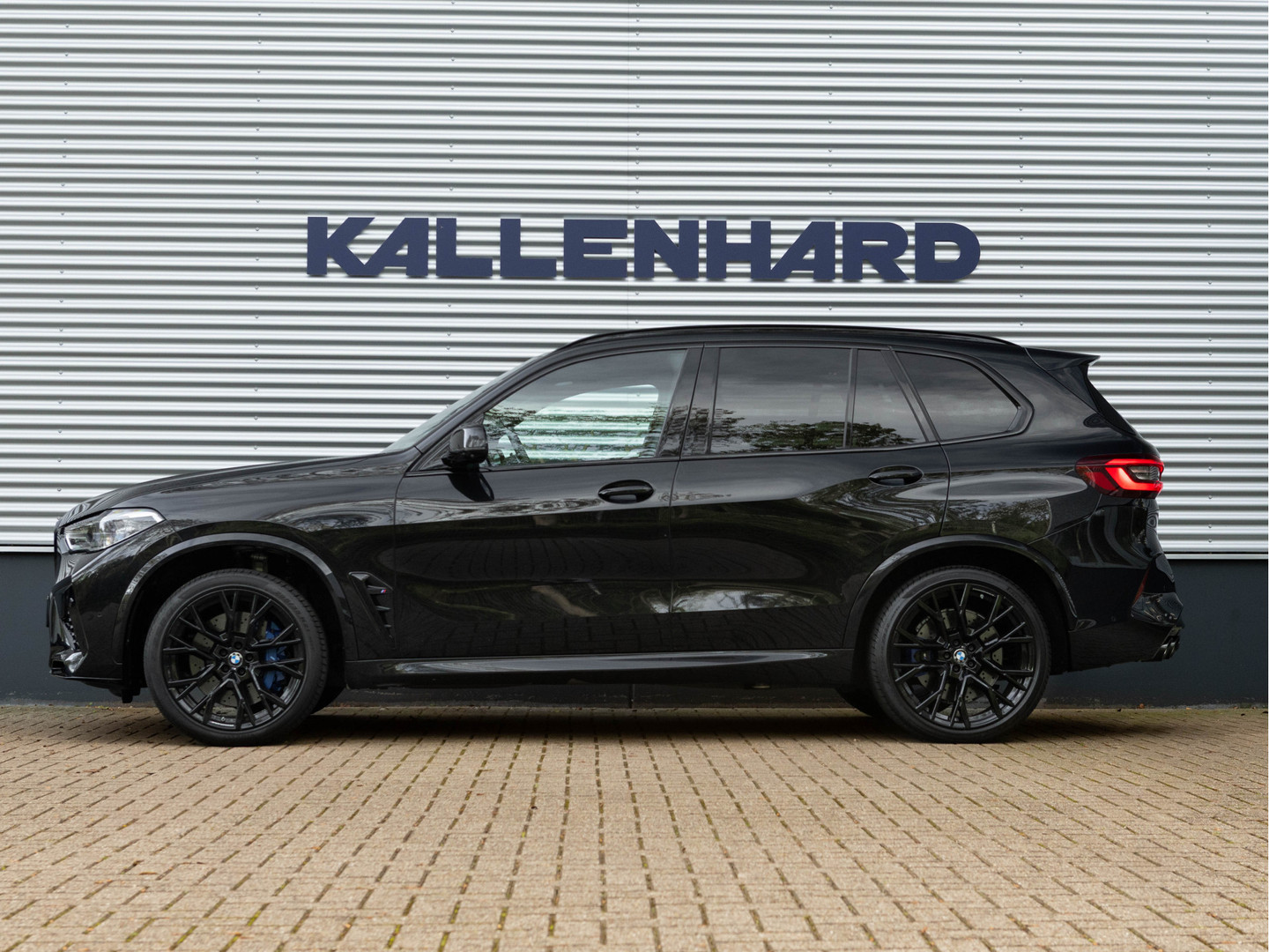 BMW BMW