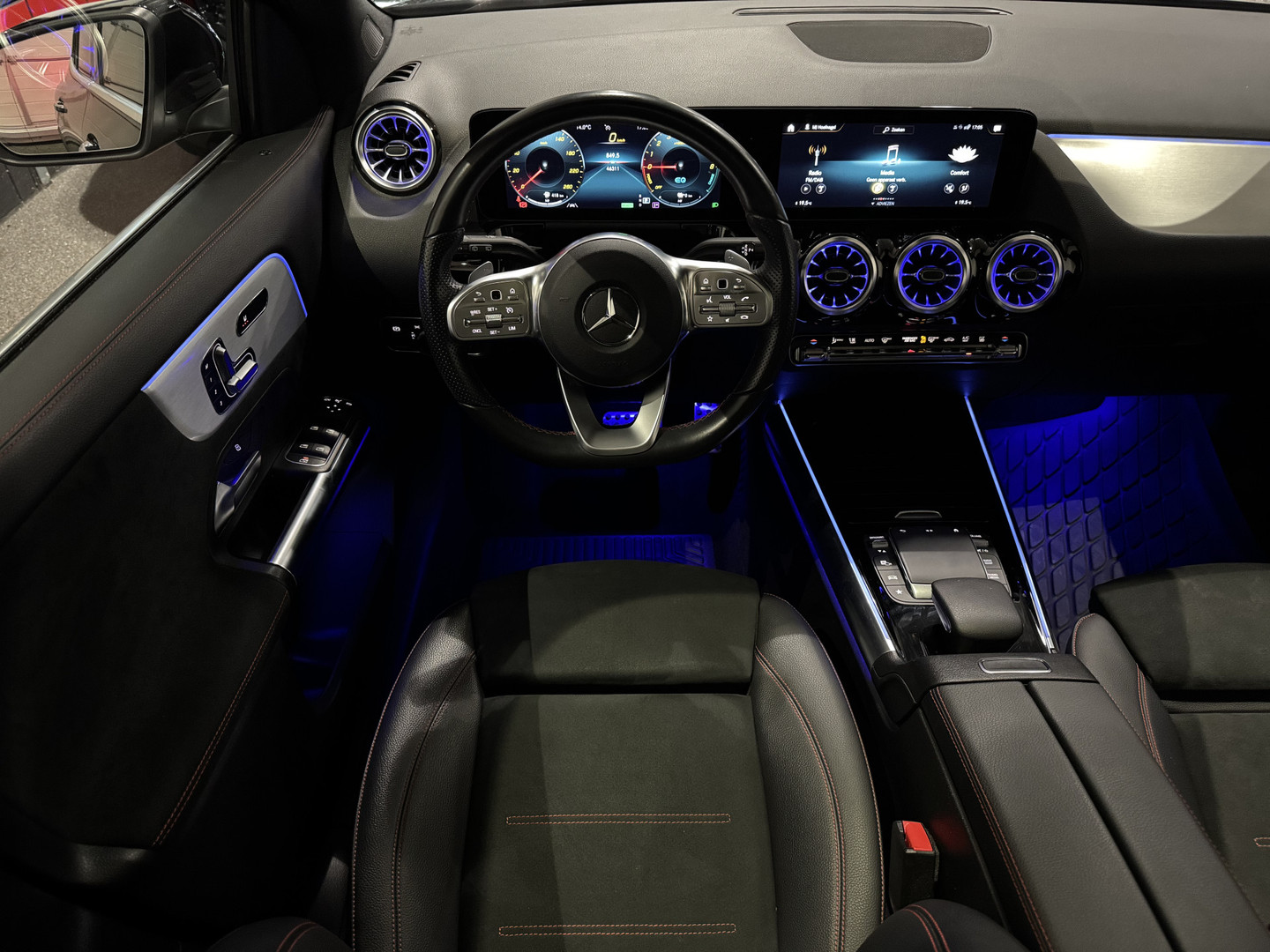 Mercedes-Benz Mercedes-Benz