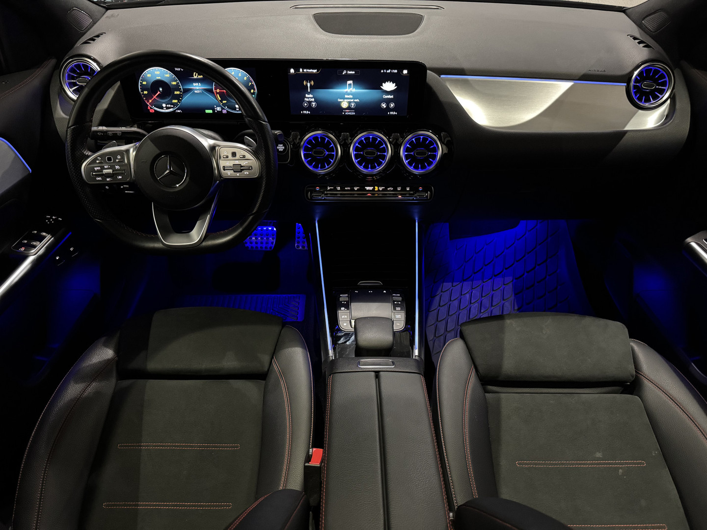 Mercedes-Benz Mercedes-Benz