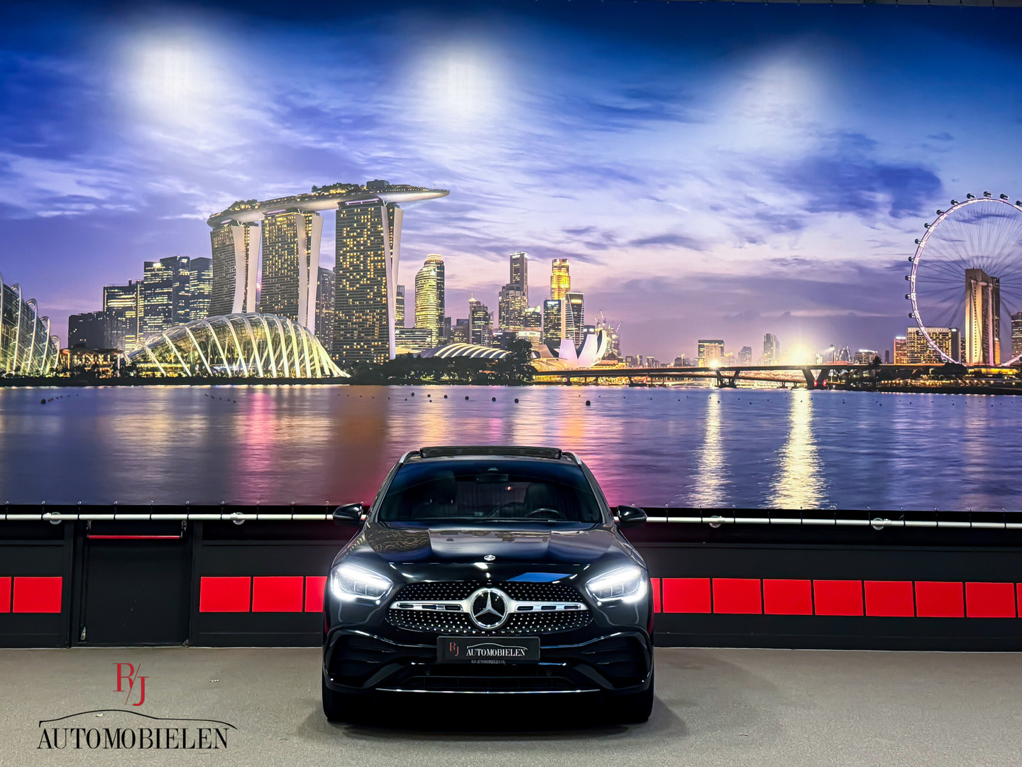 Mercedes-Benz Mercedes-Benz