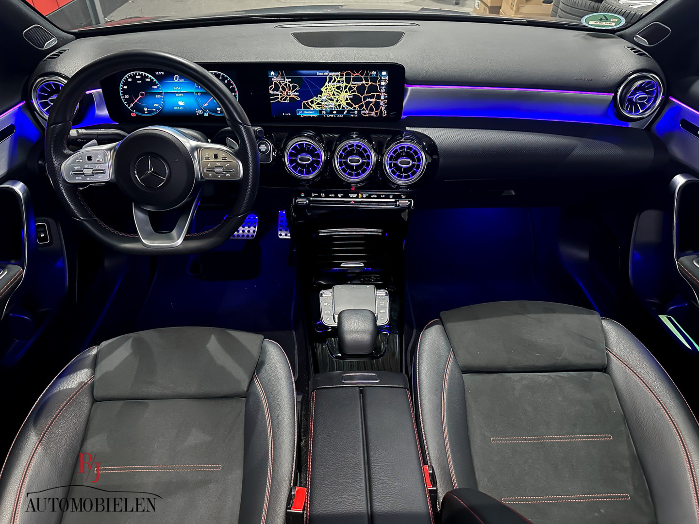 Mercedes-Benz Mercedes-Benz