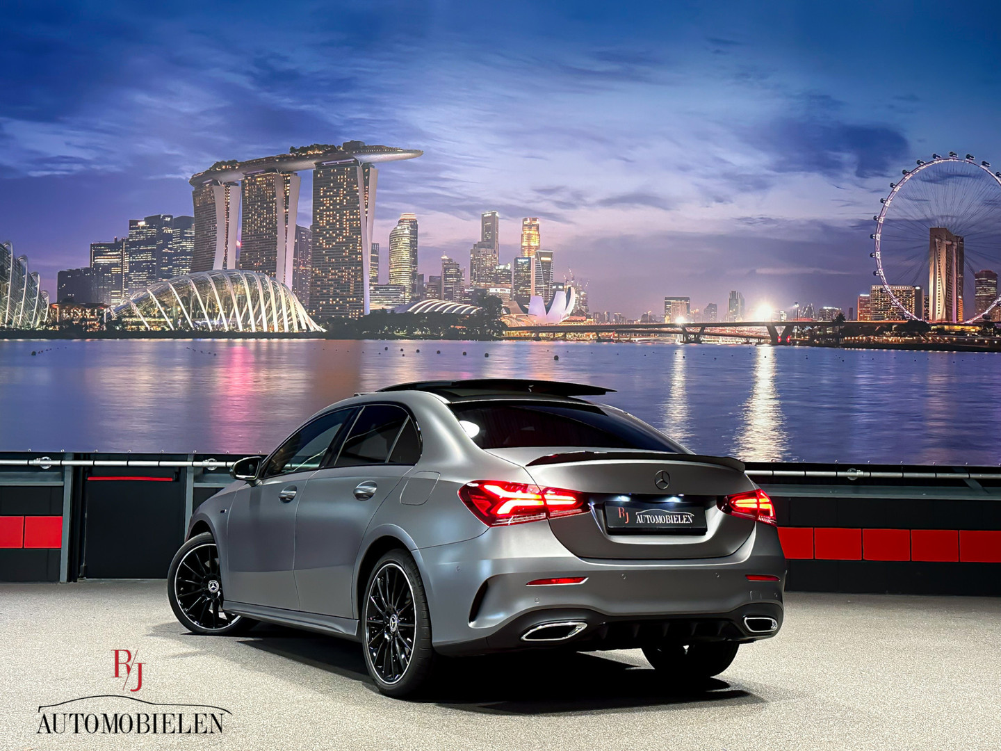 Mercedes-Benz Mercedes-Benz
