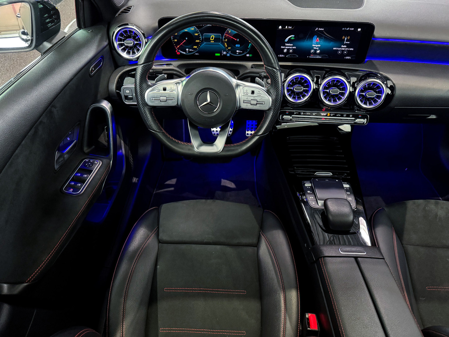 Mercedes-Benz Mercedes-Benz
