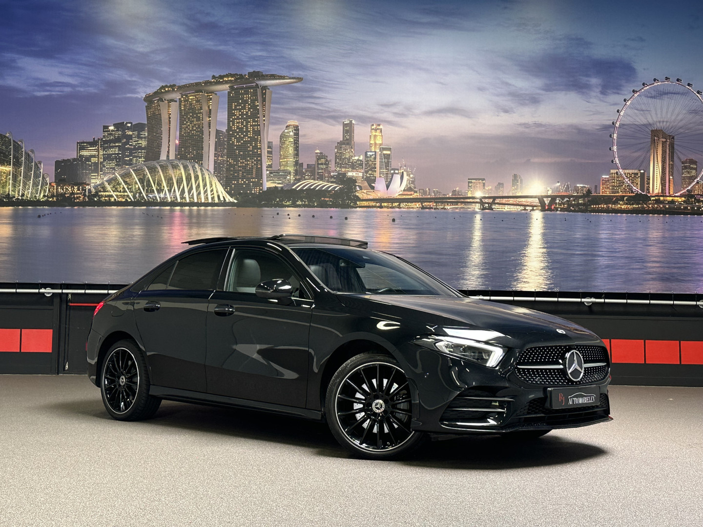 Mercedes-Benz Mercedes-Benz