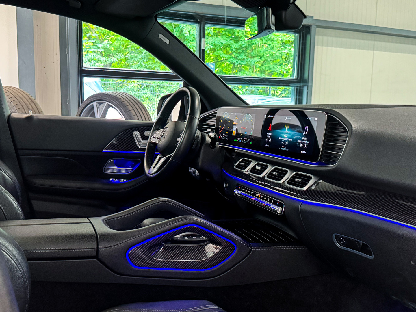Mercedes-Benz Mercedes-Benz