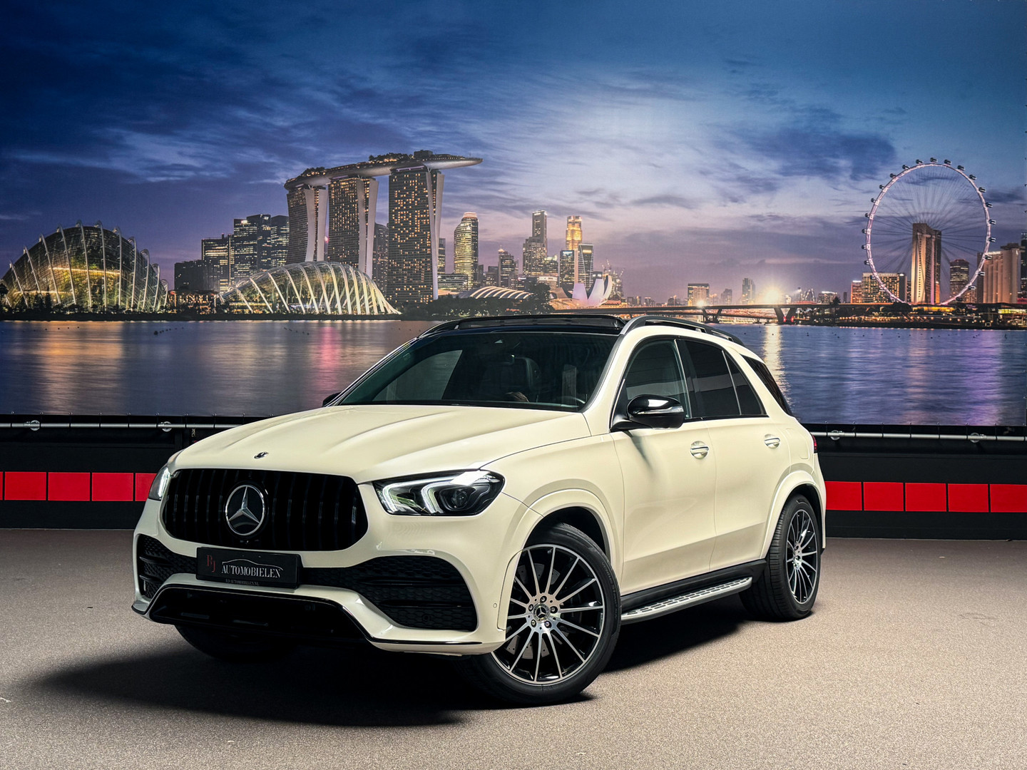 Mercedes-Benz Mercedes-Benz