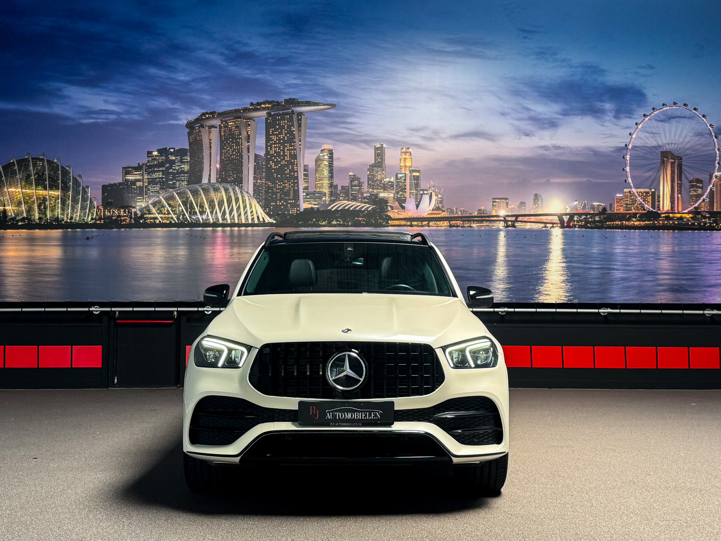 Mercedes-Benz Mercedes-Benz