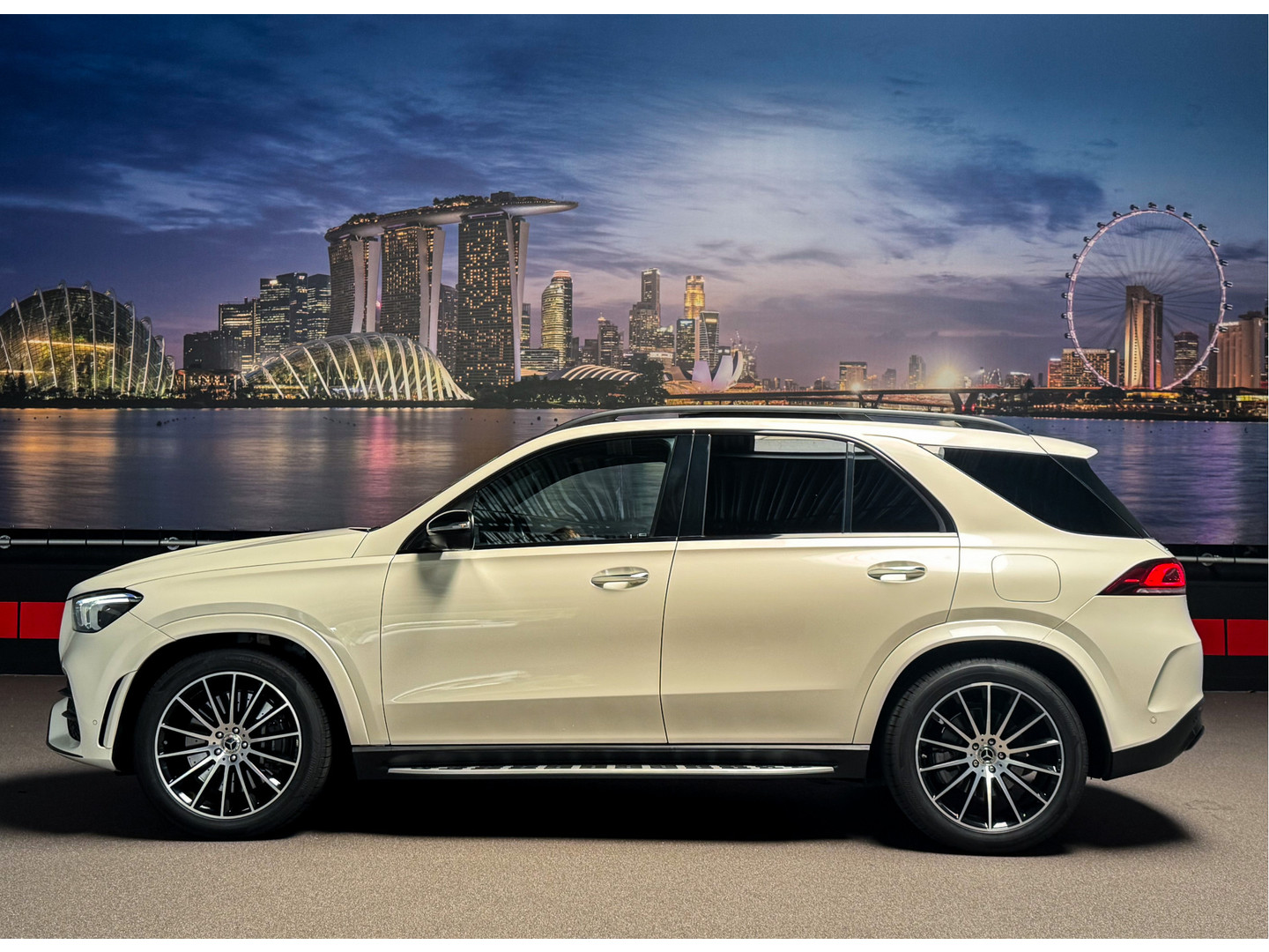 Mercedes-Benz Mercedes-Benz