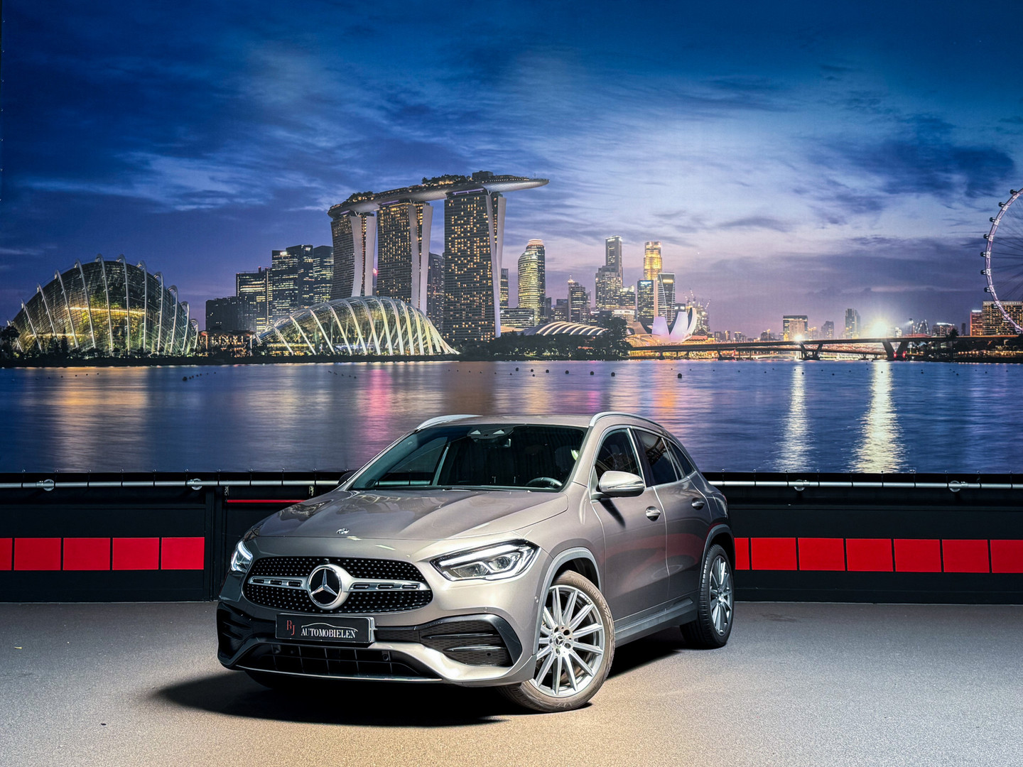 Mercedes-Benz Mercedes-Benz