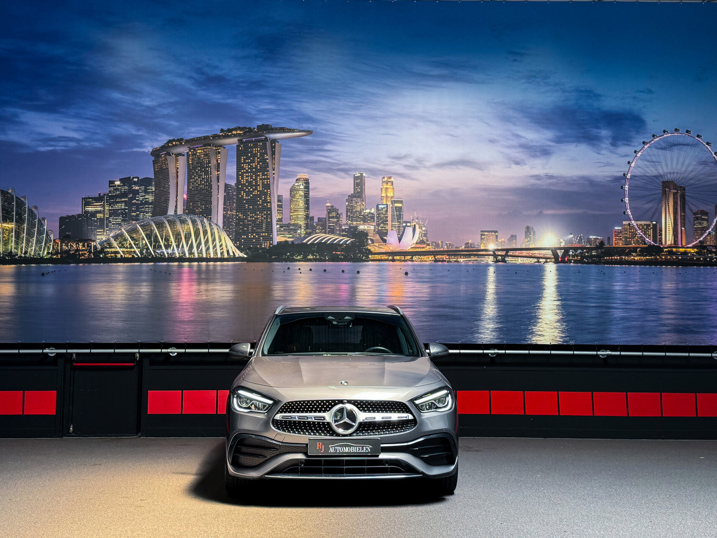 Mercedes-Benz Mercedes-Benz