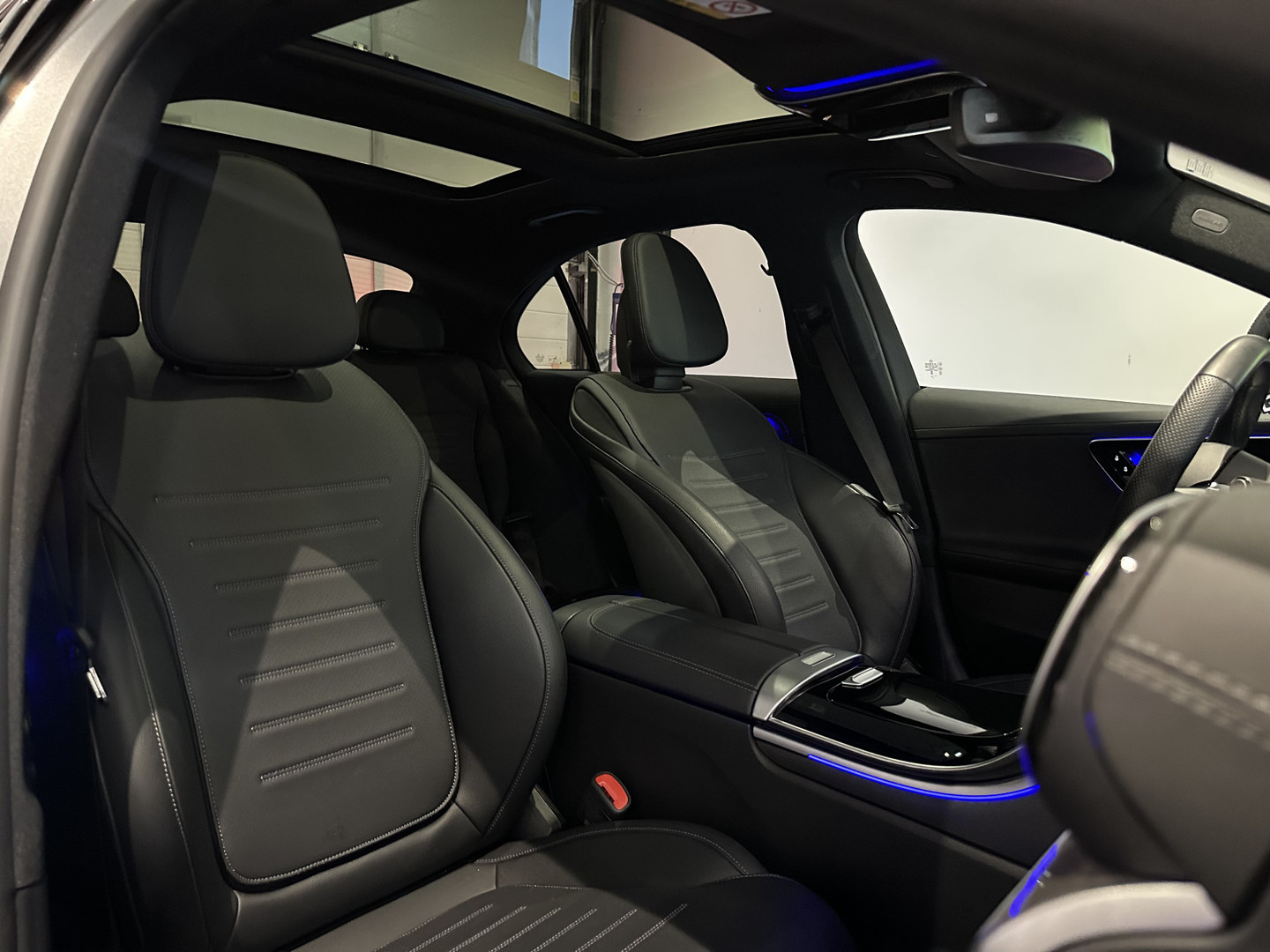 Mercedes-Benz Mercedes-Benz