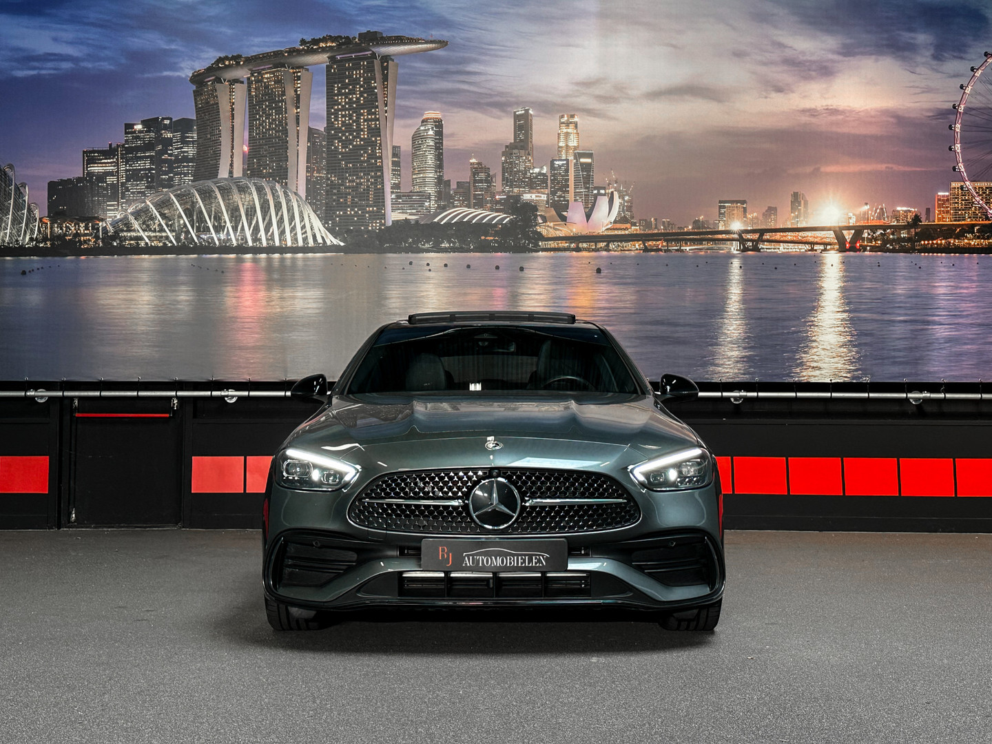 Mercedes-Benz Mercedes-Benz