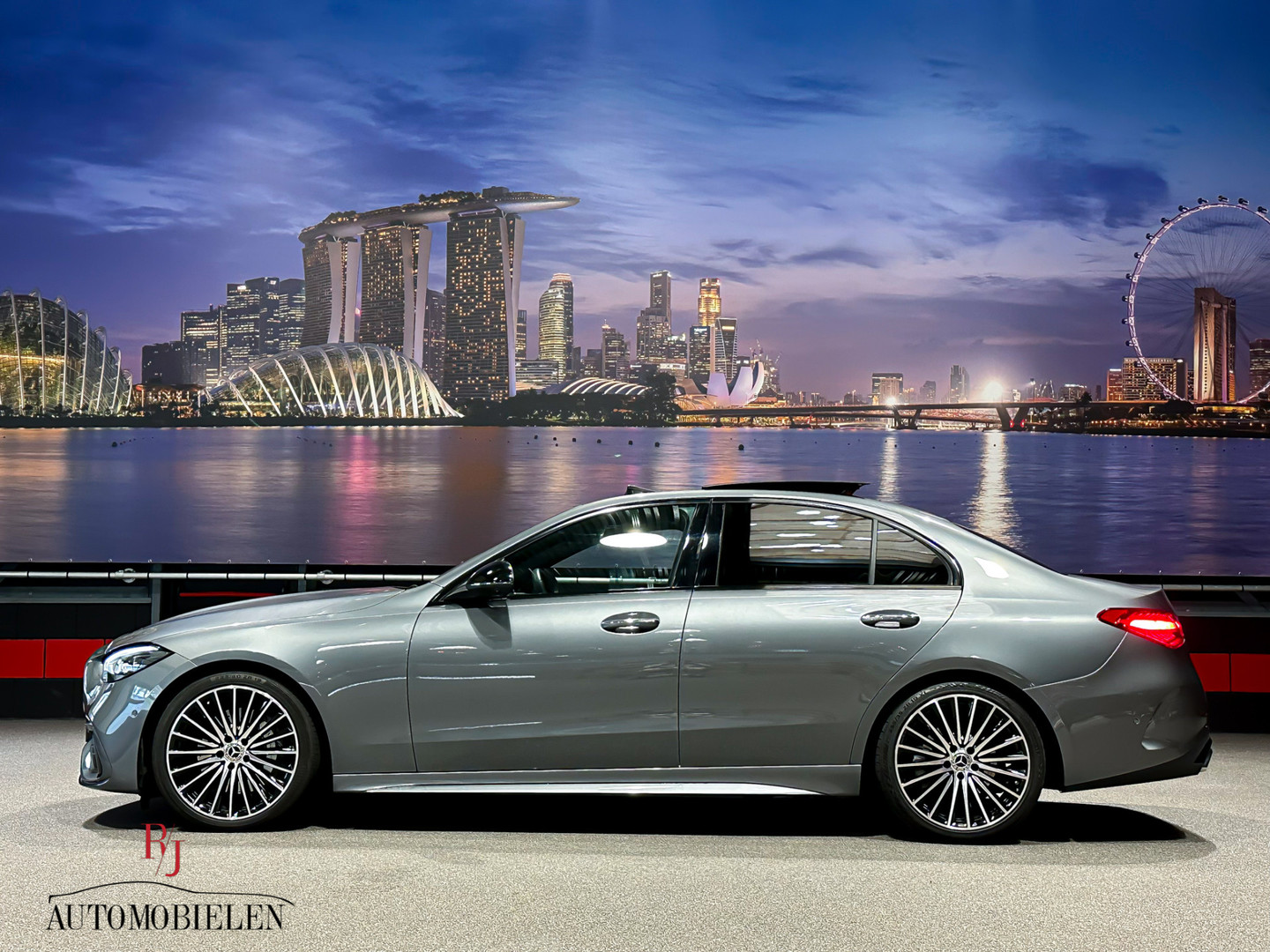 Mercedes-Benz Mercedes-Benz