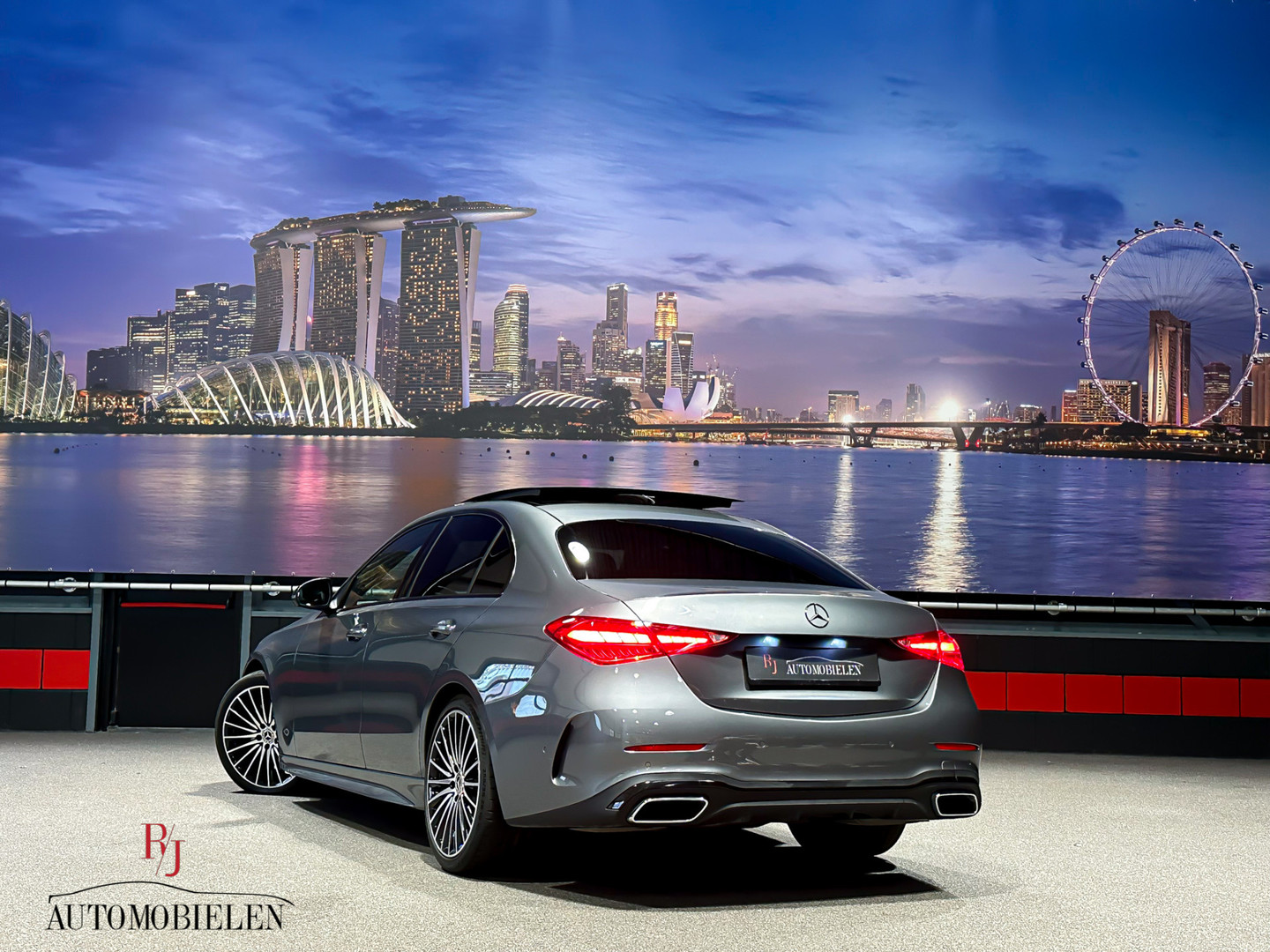 Mercedes-Benz Mercedes-Benz